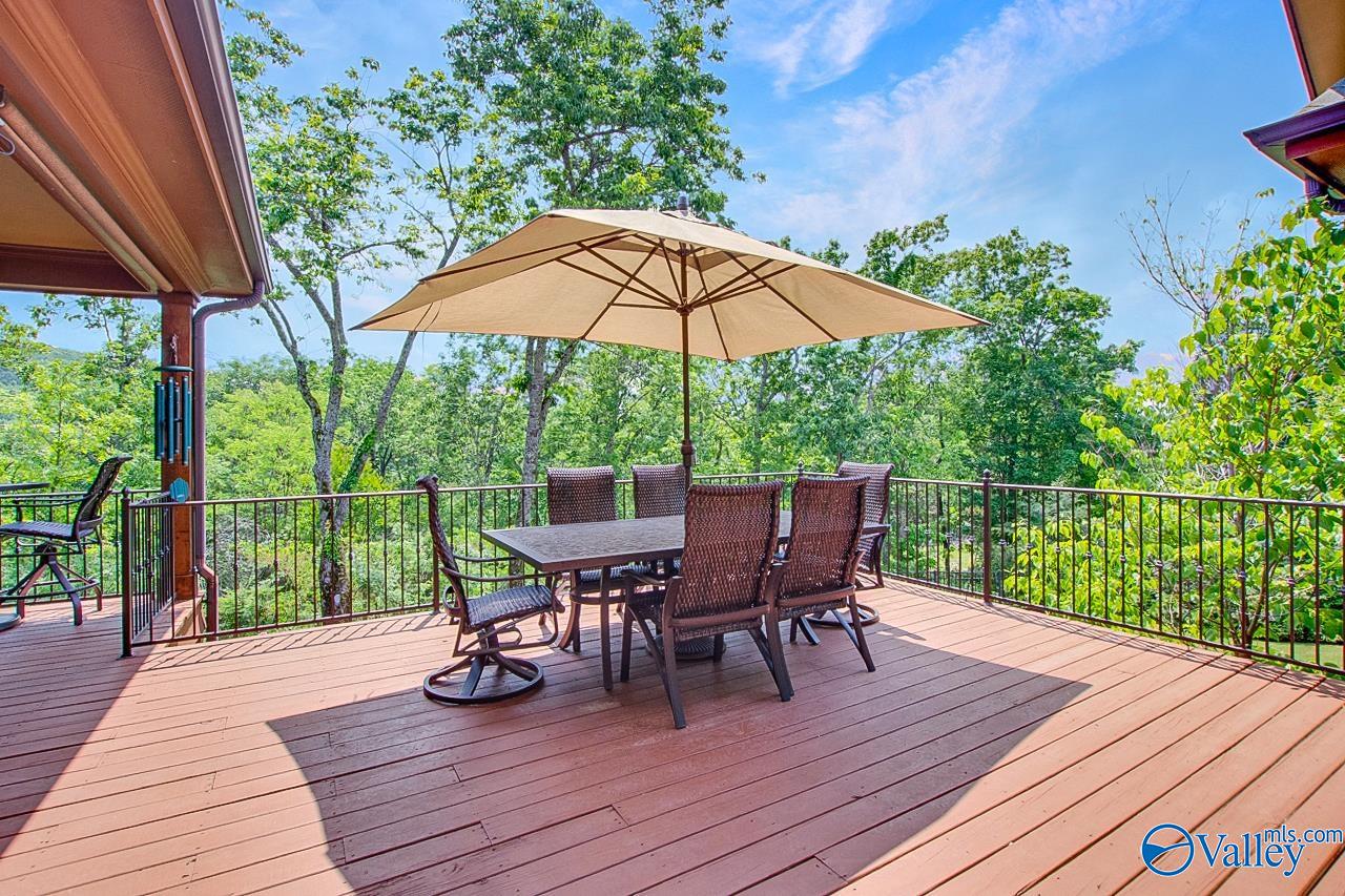 2833 High Mountain Road NE