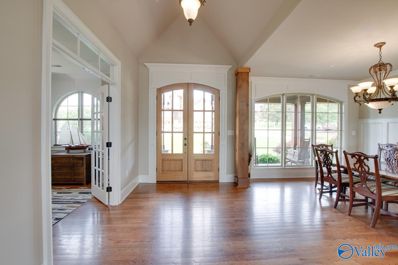 2833 High Mountain Road NE