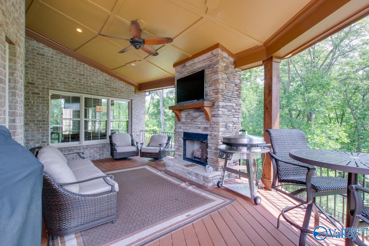 2833 High Mountain Road NE