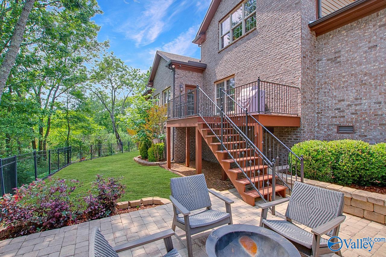 2833 High Mountain Road NE