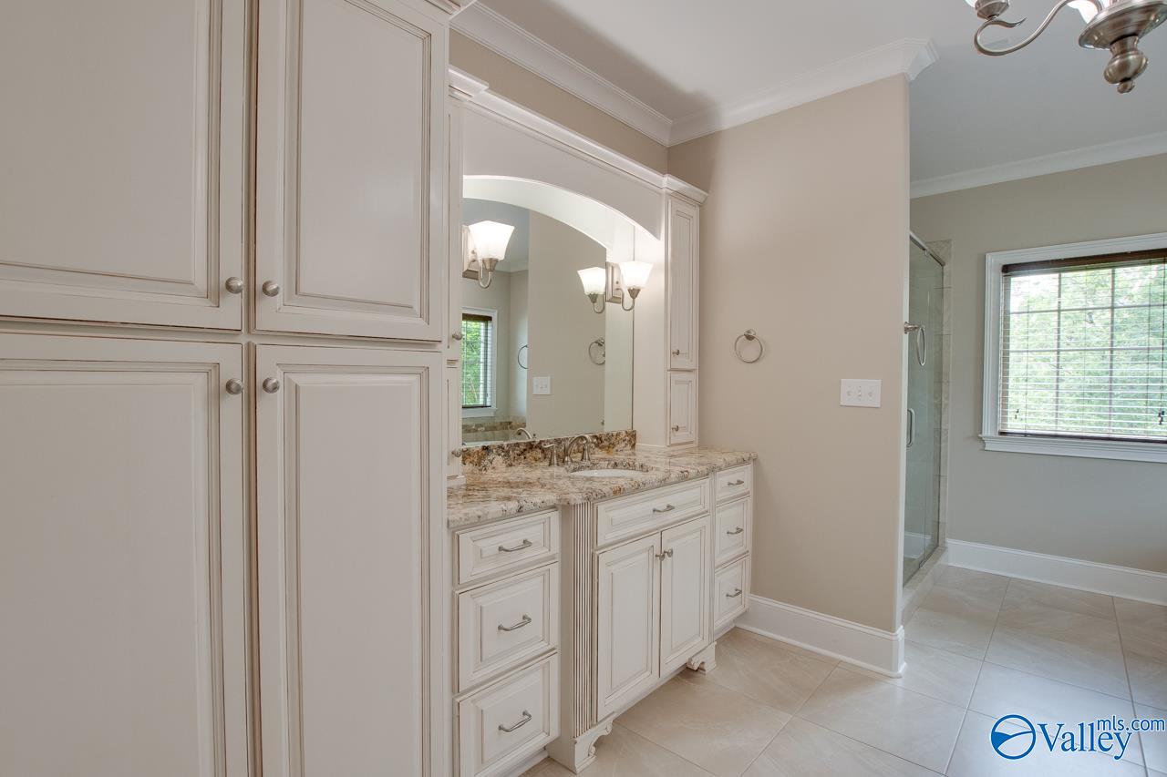 2833 High Mountain Road NE