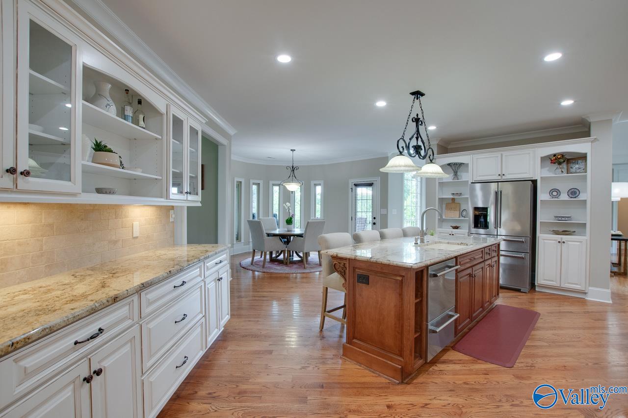 2833 High Mountain Road NE