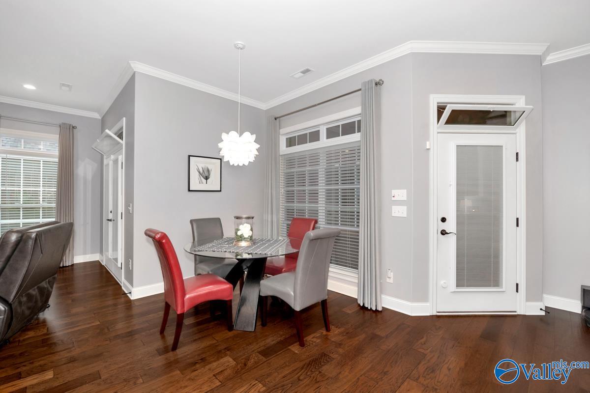 919 Binding Branch NW