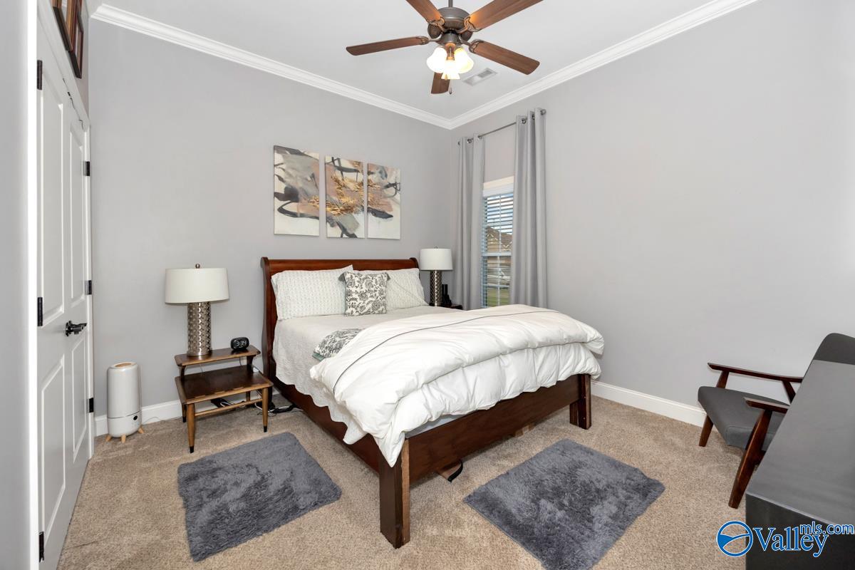 919 Binding Branch NW