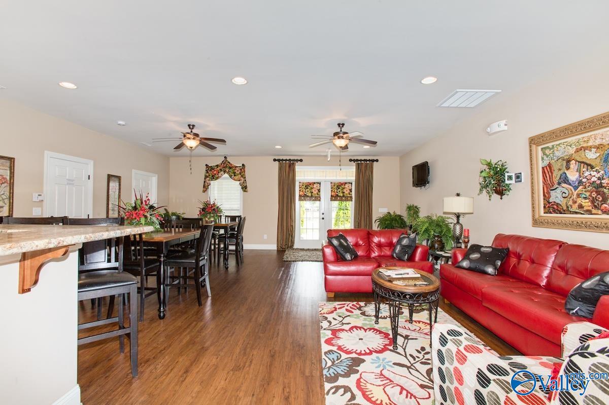 919 Binding Branch NW