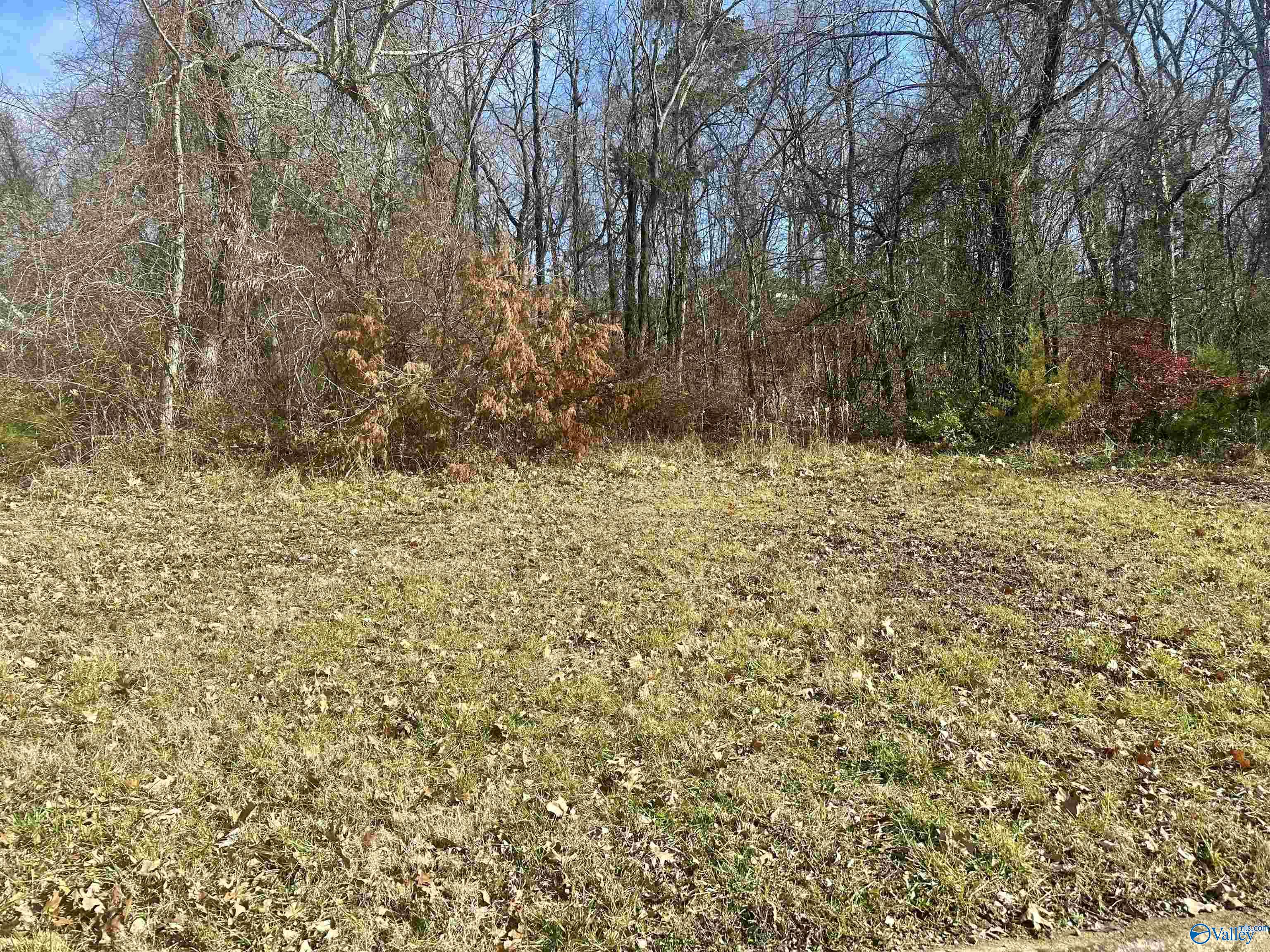 2812 Talon Circle NE