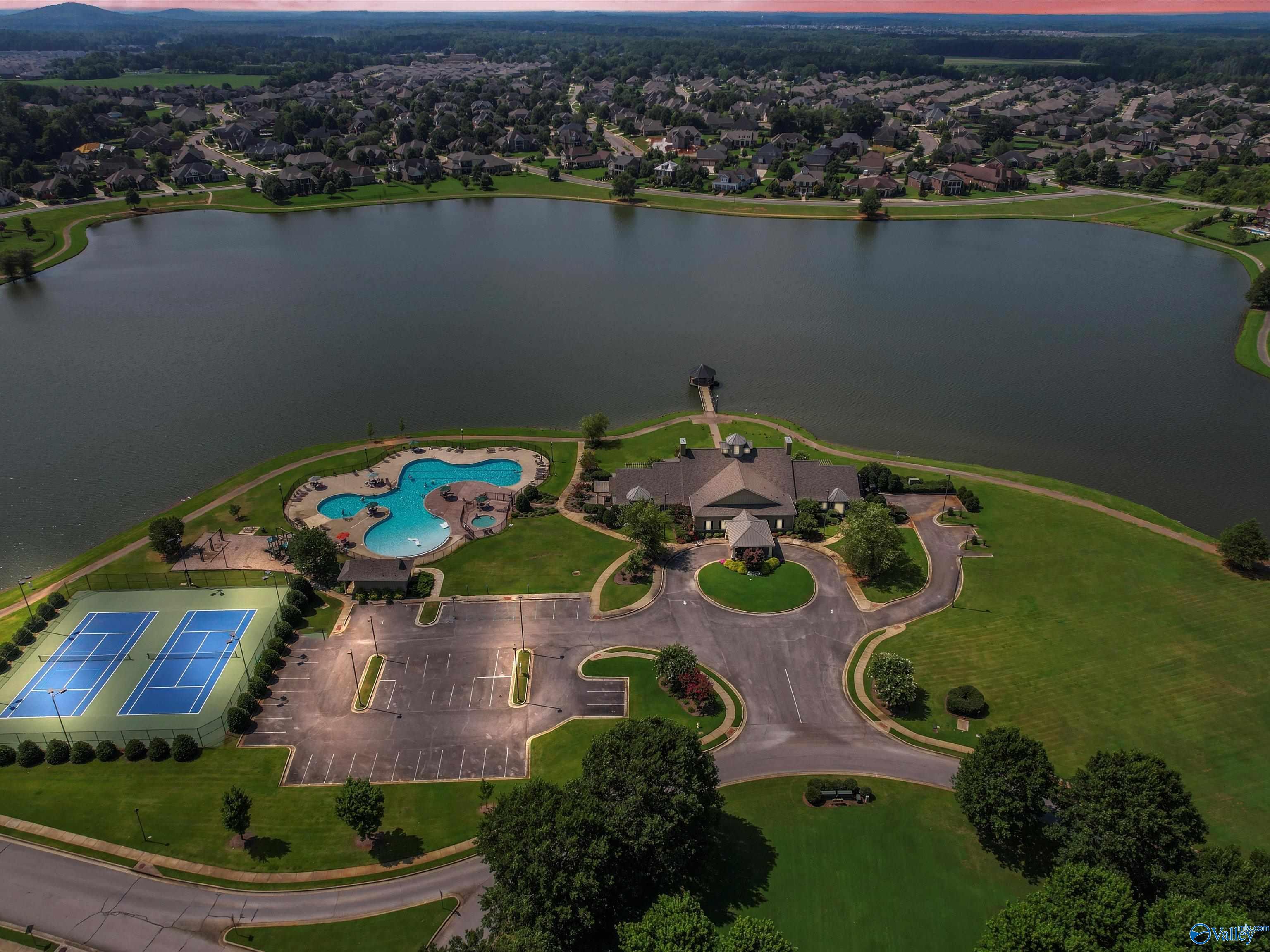 9 America Holly Circle SW