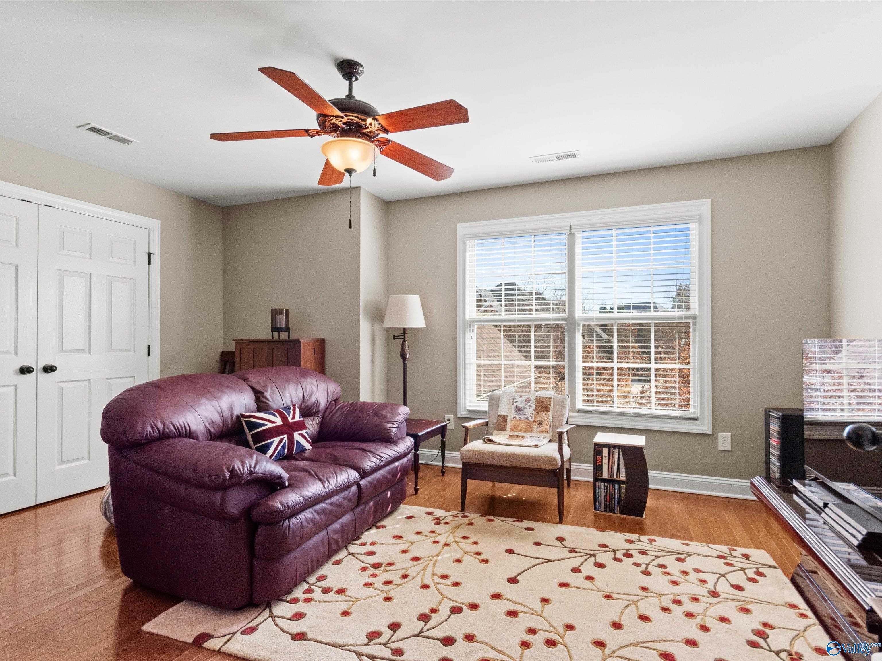 9 America Holly Circle SW