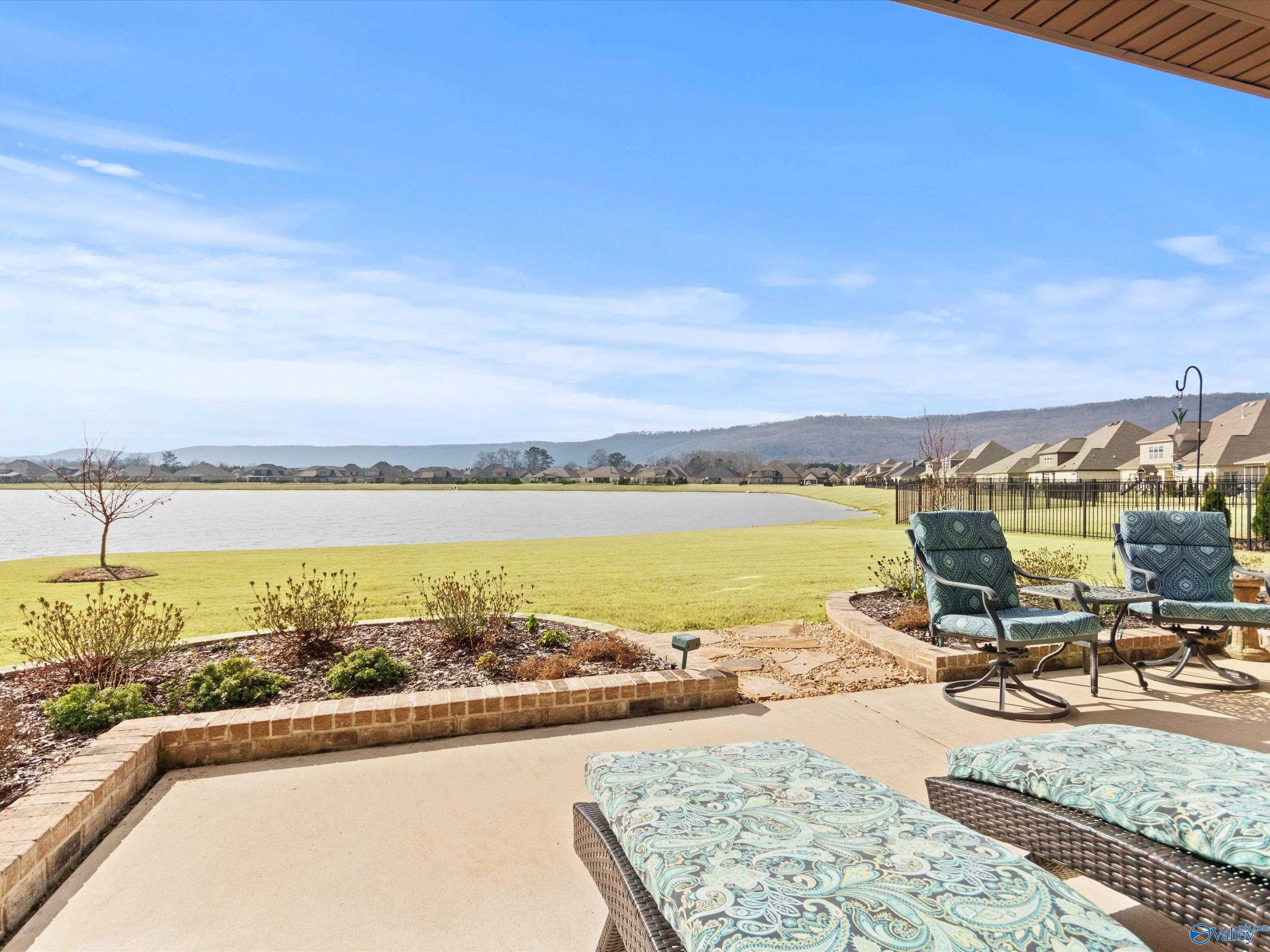 7539 Flint Crossing Circle