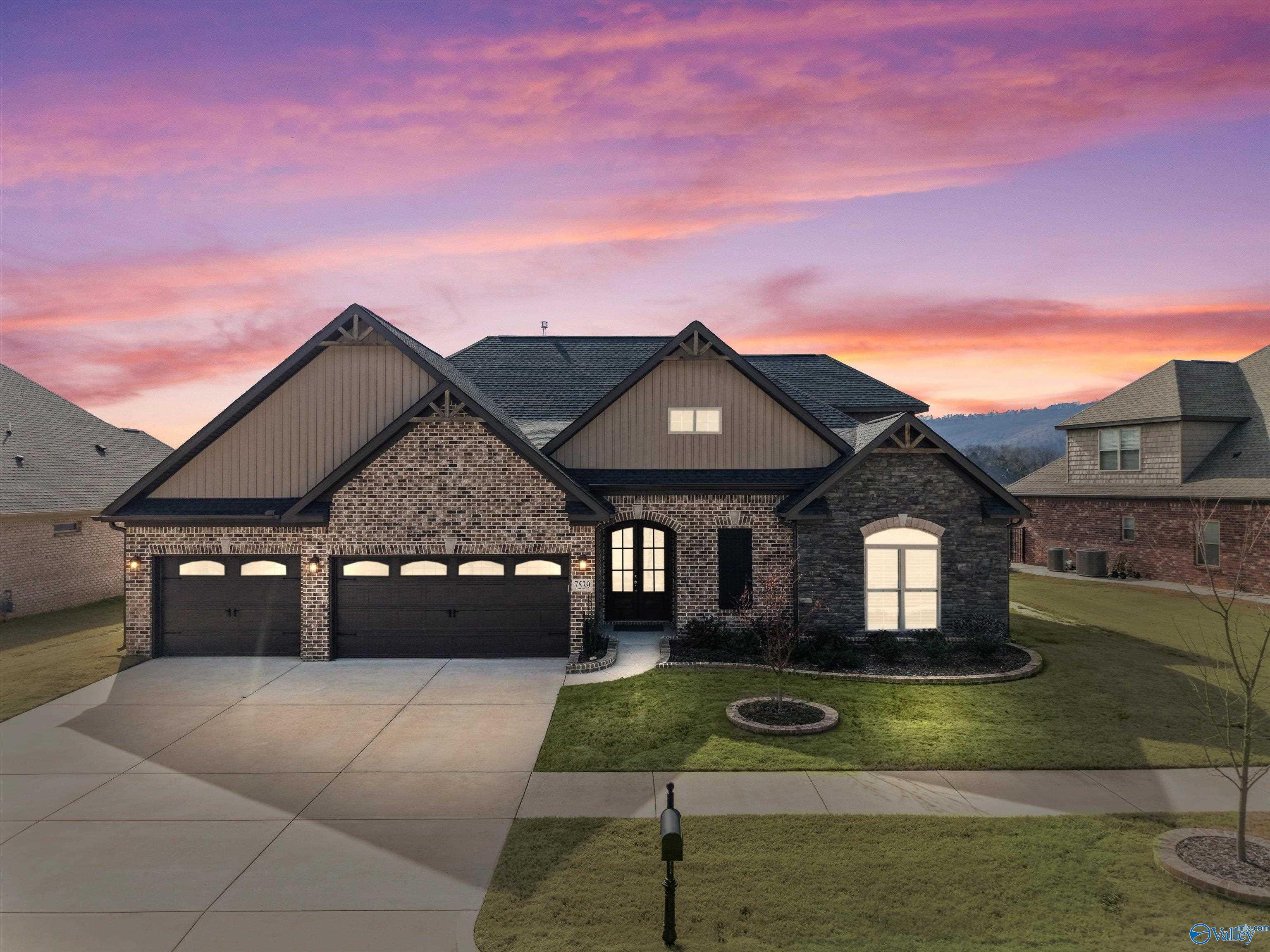 7539 Flint Crossing Circle