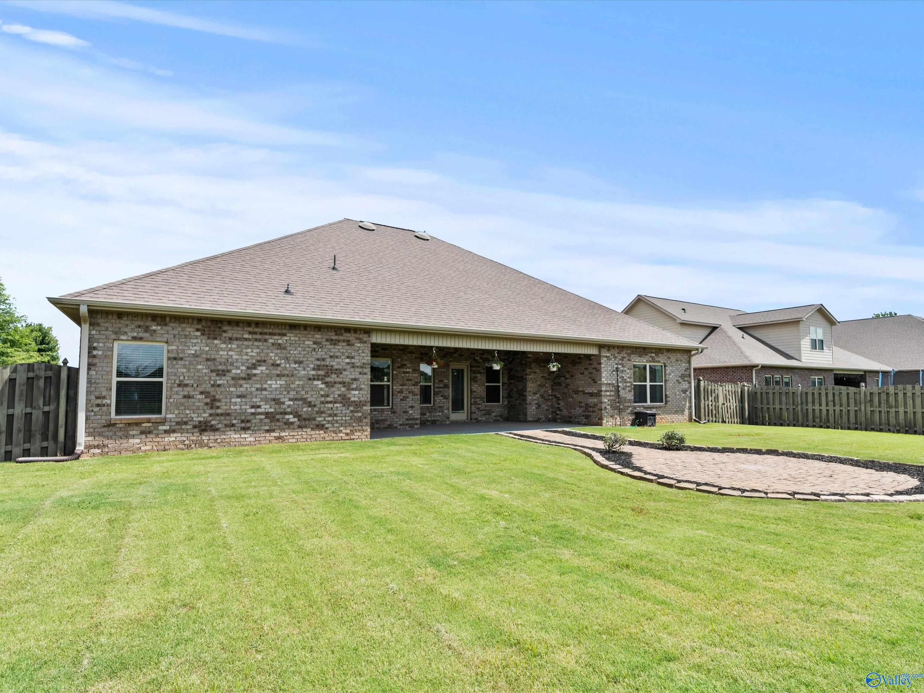 211 Hilltop Ridge Drive