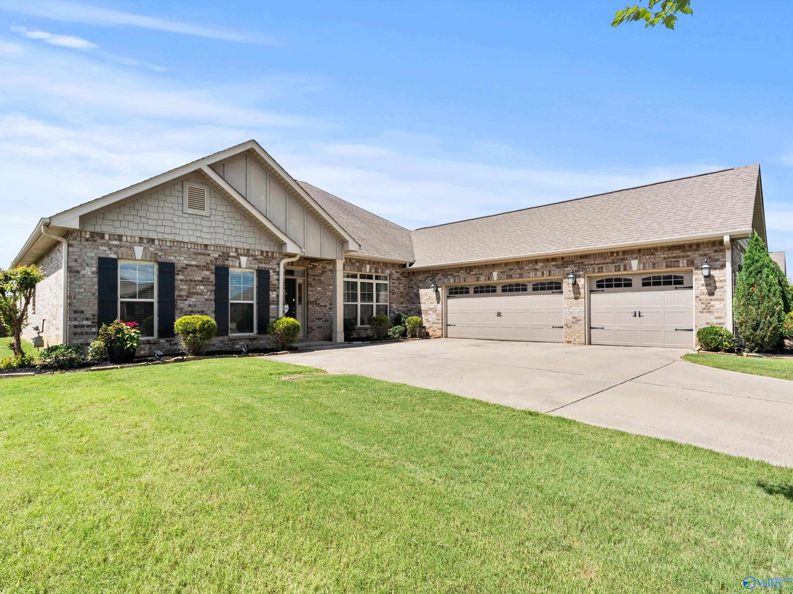 211 Hilltop Ridge Drive