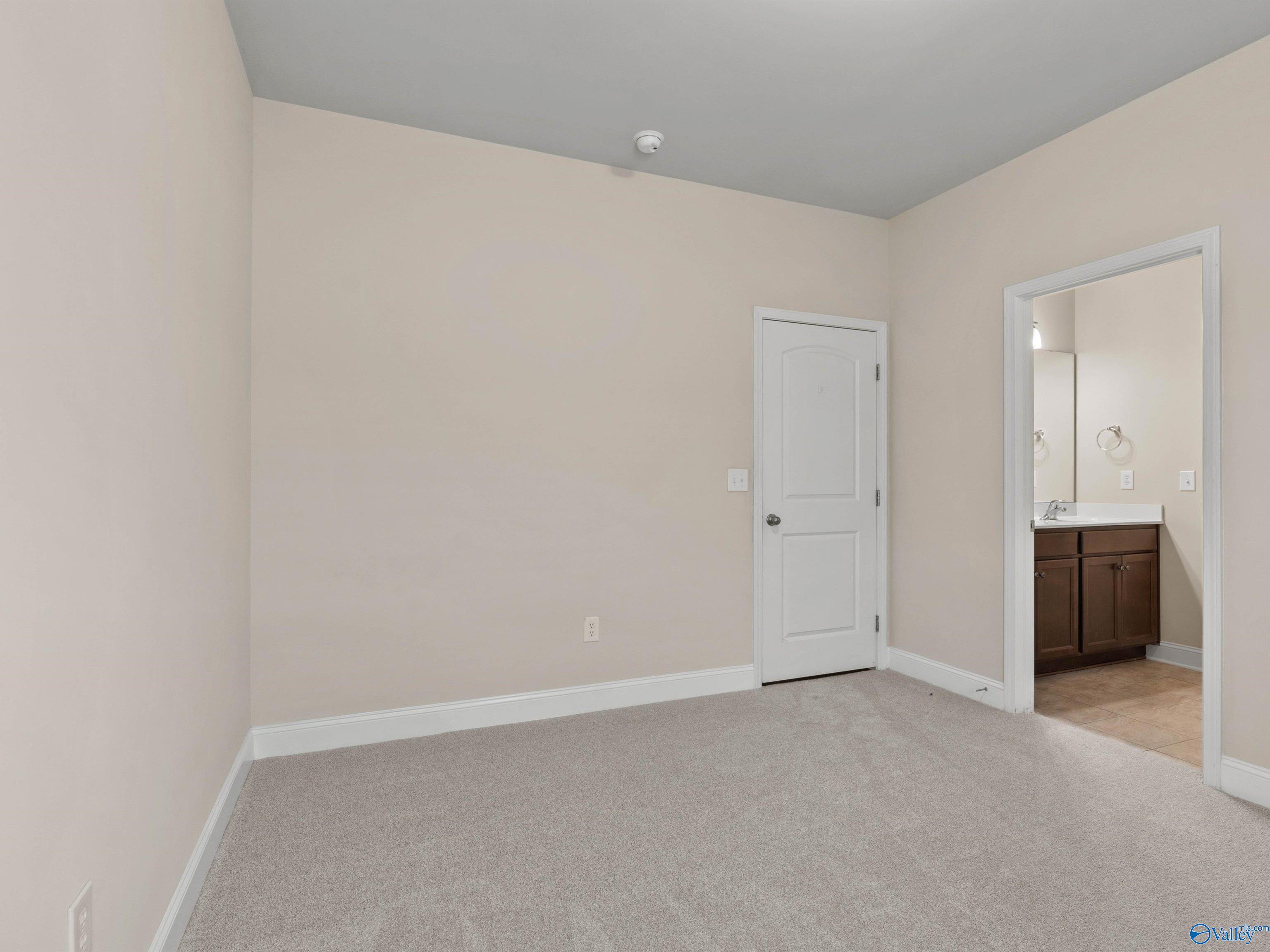 211 Hilltop Ridge Drive