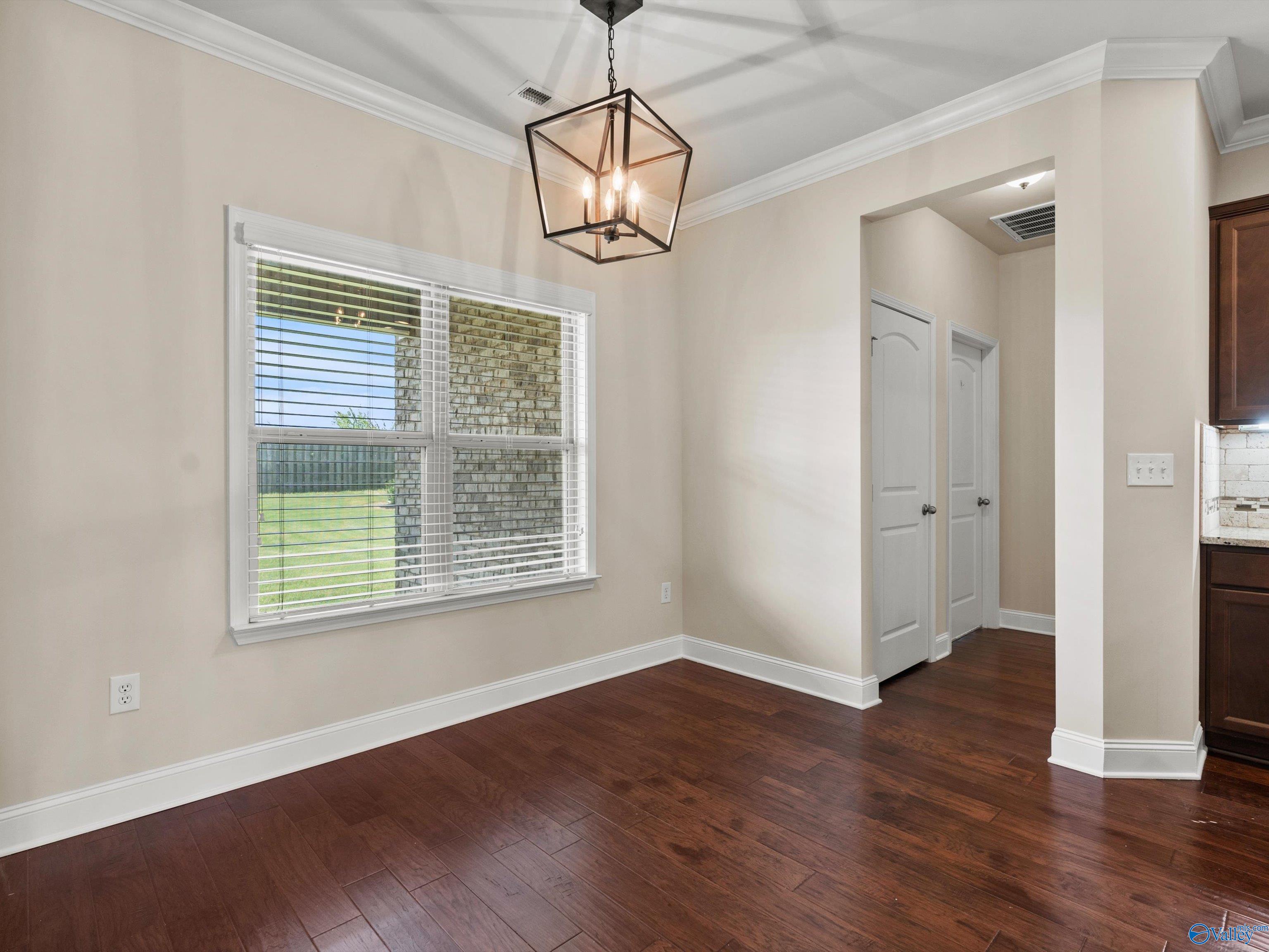 211 Hilltop Ridge Drive