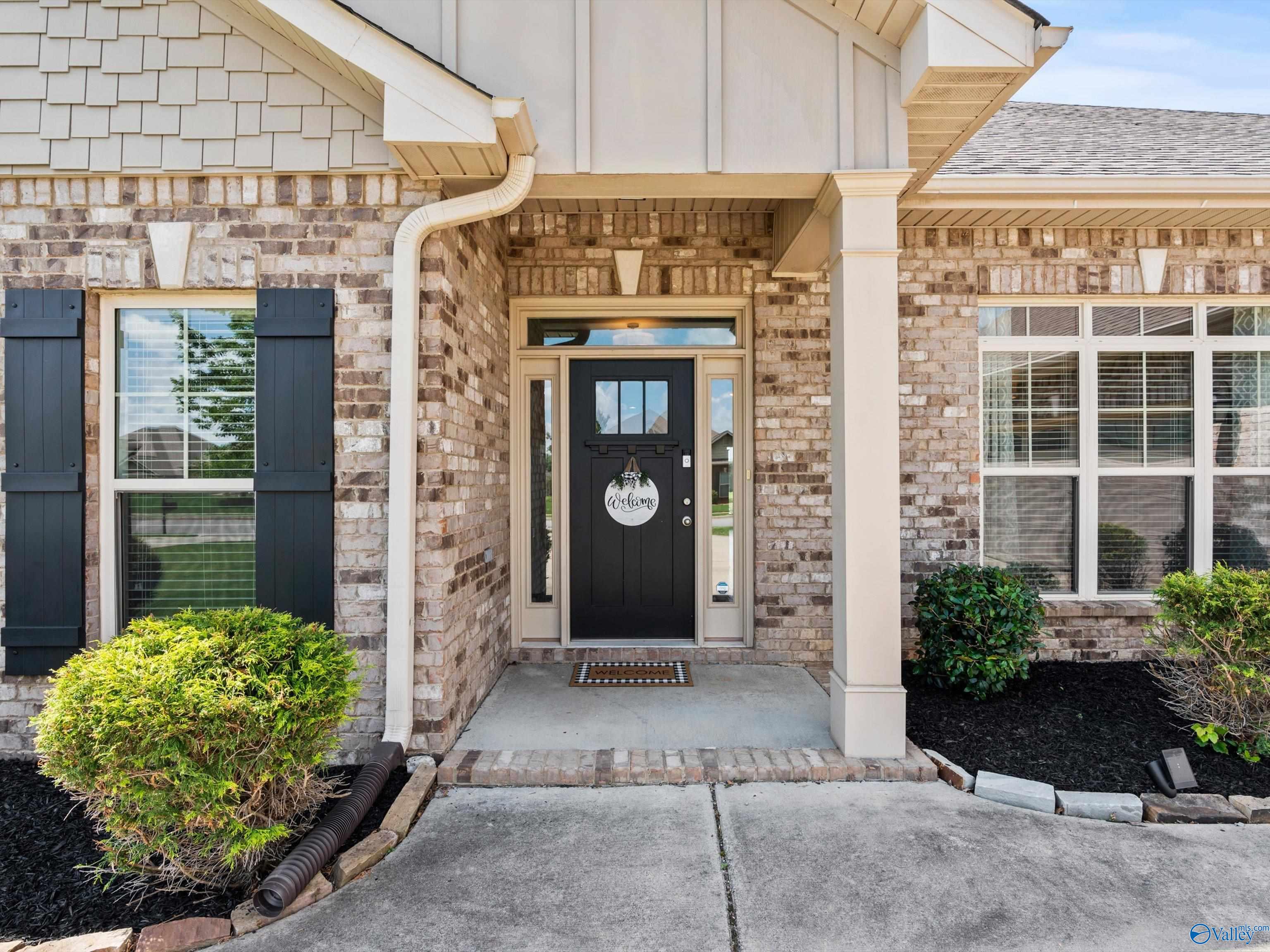 211 Hilltop Ridge Drive