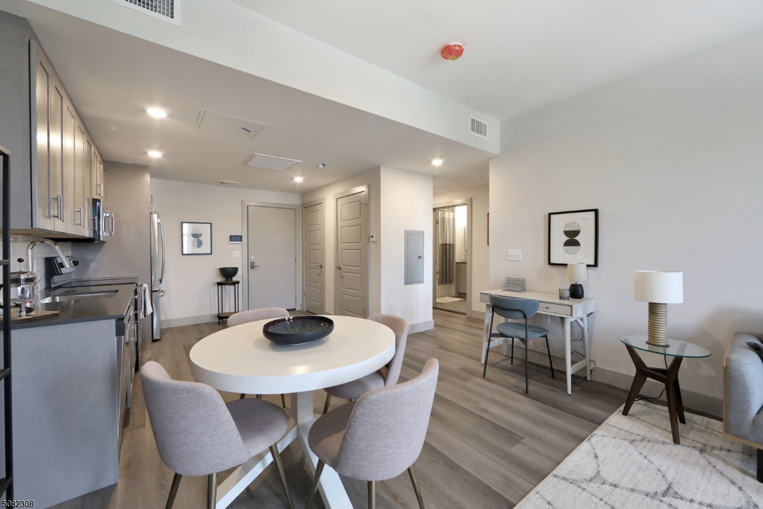 548 Franklin Ave Unit: 403