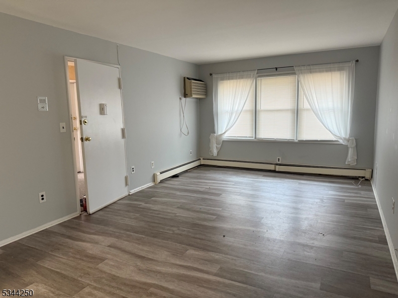 53 Union St 7
