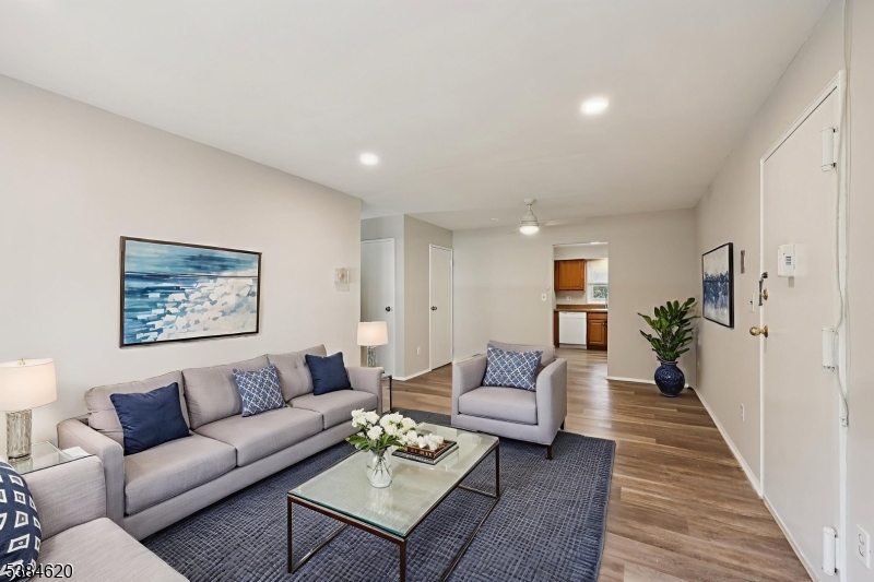 53 Union St 1