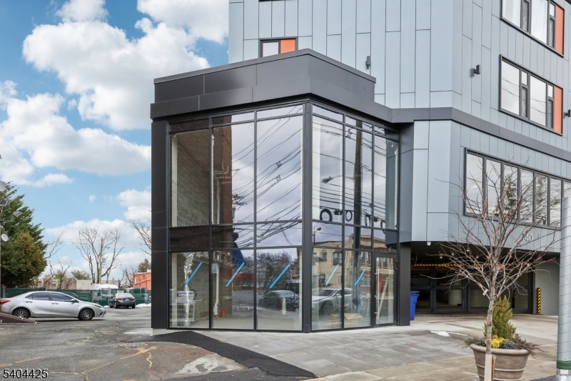 740-748 Washington Avenue