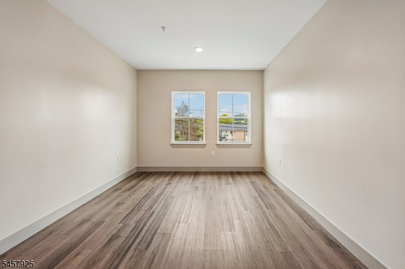 548 Franklin Ave 308