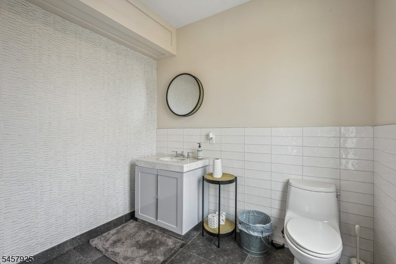 548 Franklin Ave 308