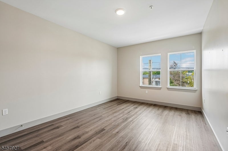 548 Franklin Ave 207