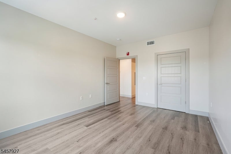 548 Franklin Ave 207