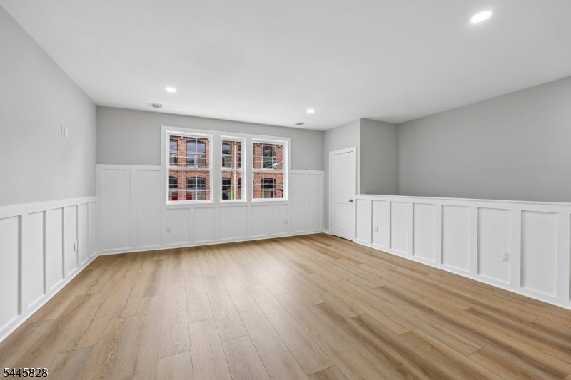 7 Terrace Pl