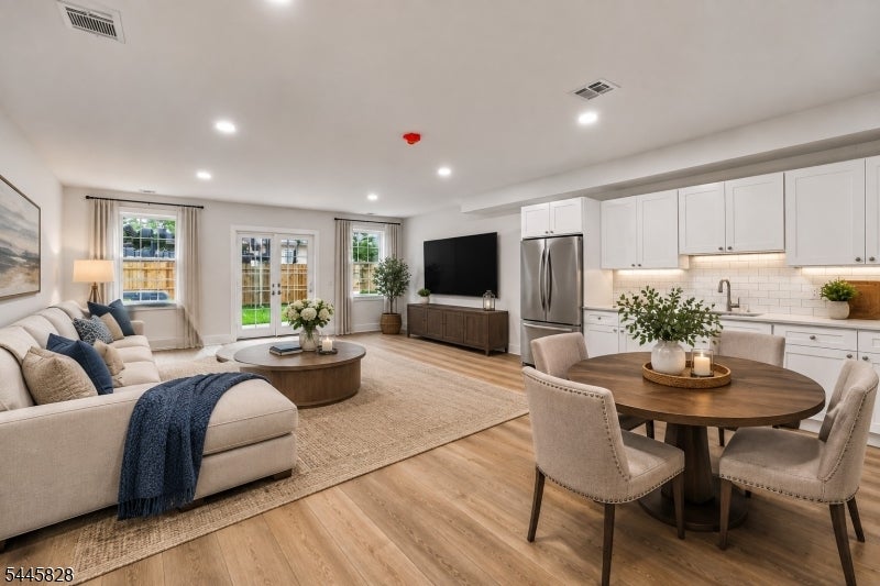 7 Terrace Pl
