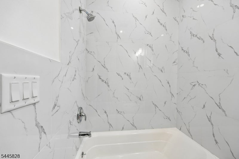 7 Terrace Pl