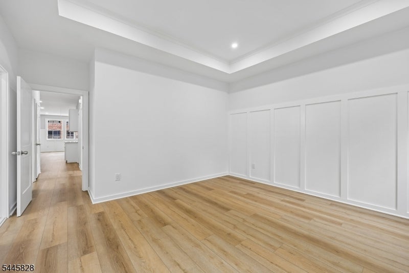 7 Terrace Pl