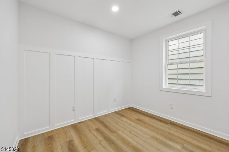 7 Terrace Pl