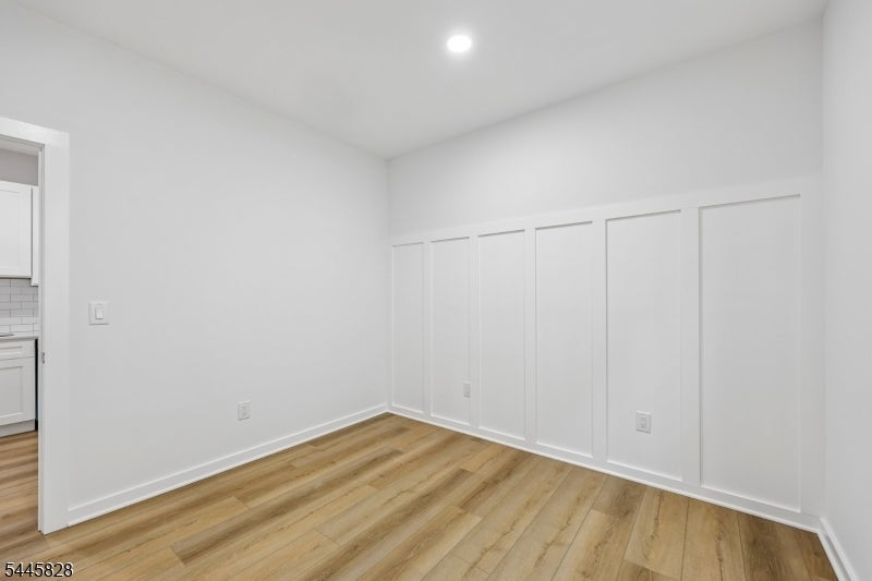 7 Terrace Pl