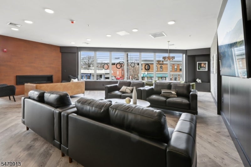 740-748 Washington Avenue 502