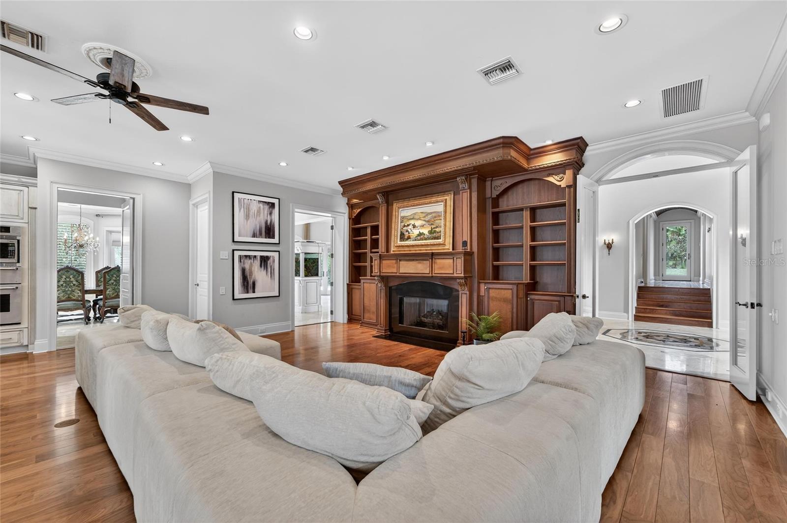 501 ADAMS BARN RD