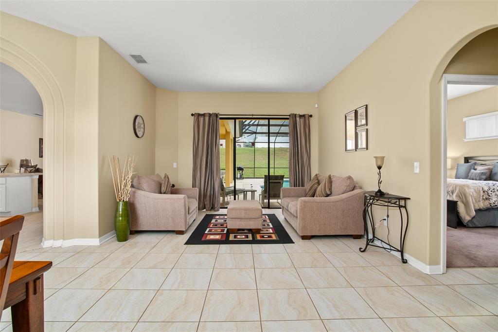 356 Coventry Rd