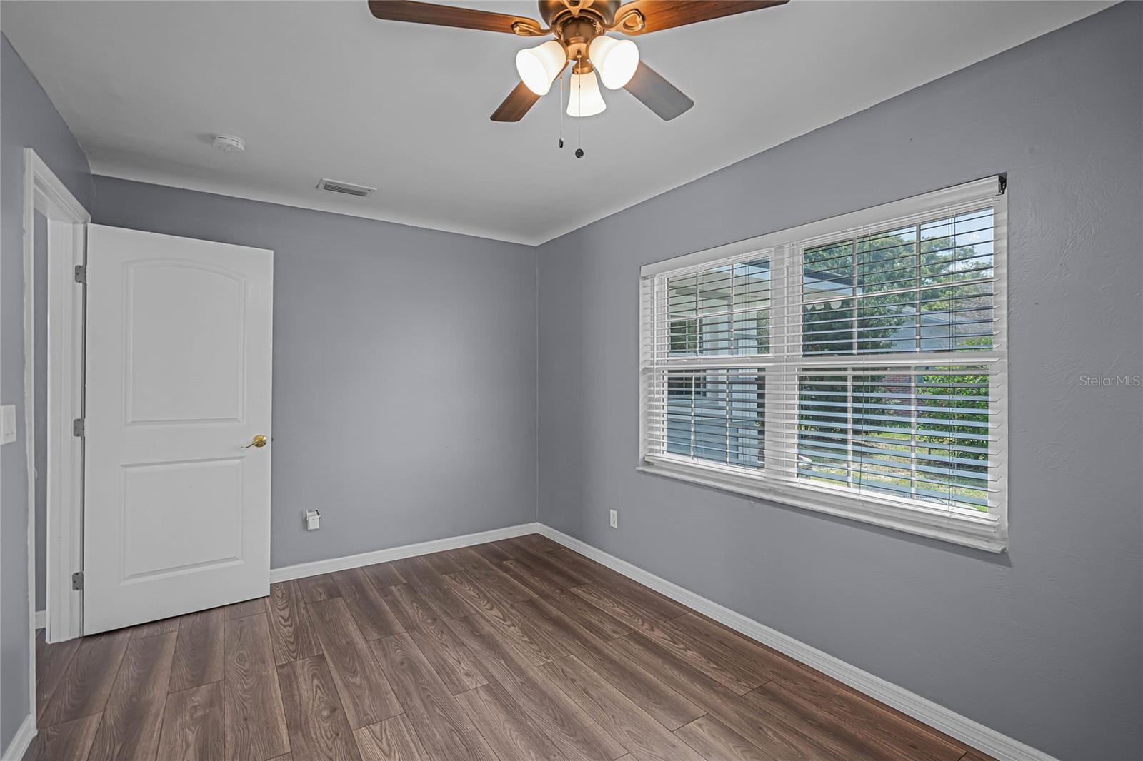 2580 E LAKE HARTRIDGE DR