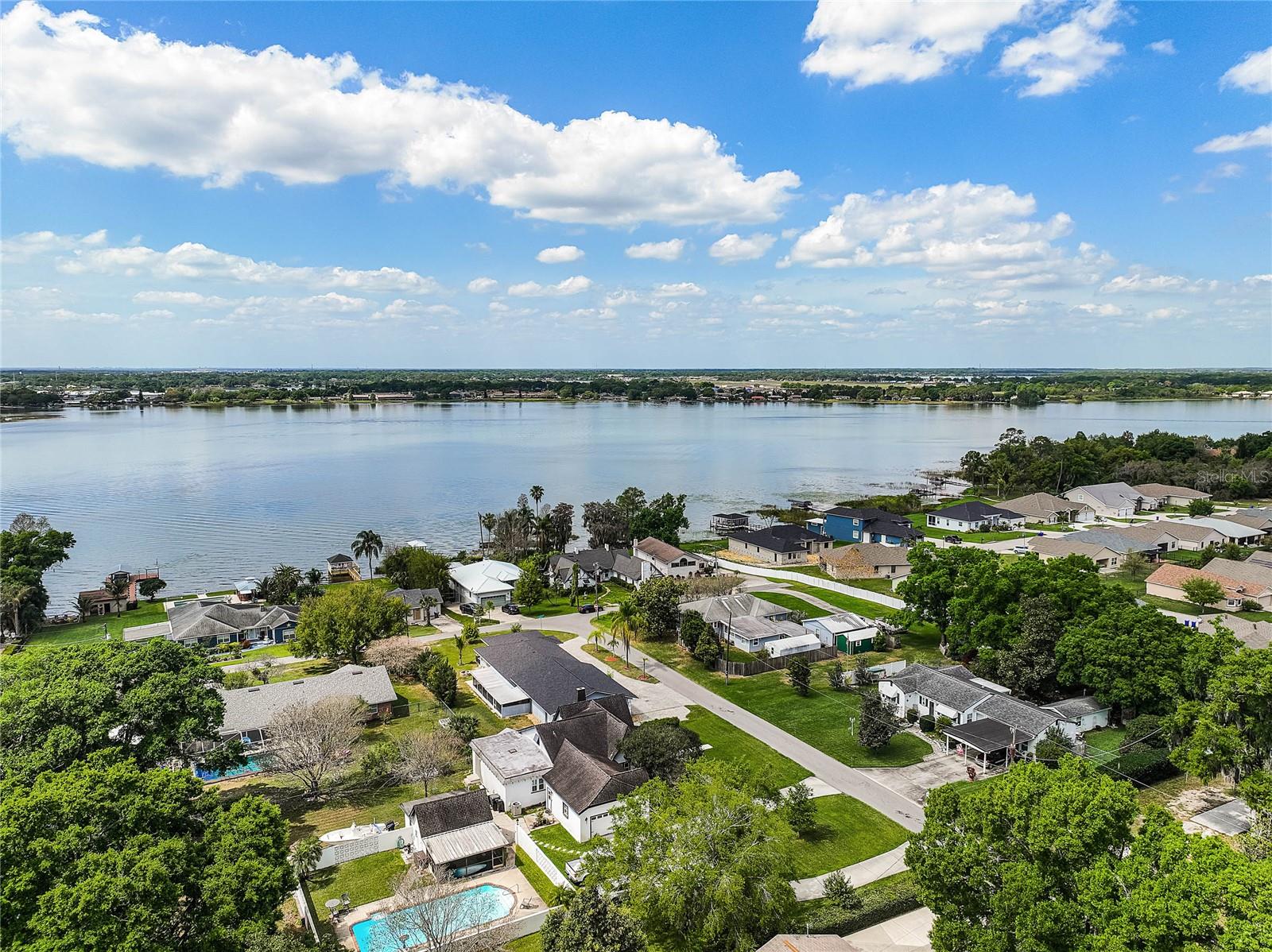2580 E LAKE HARTRIDGE DR