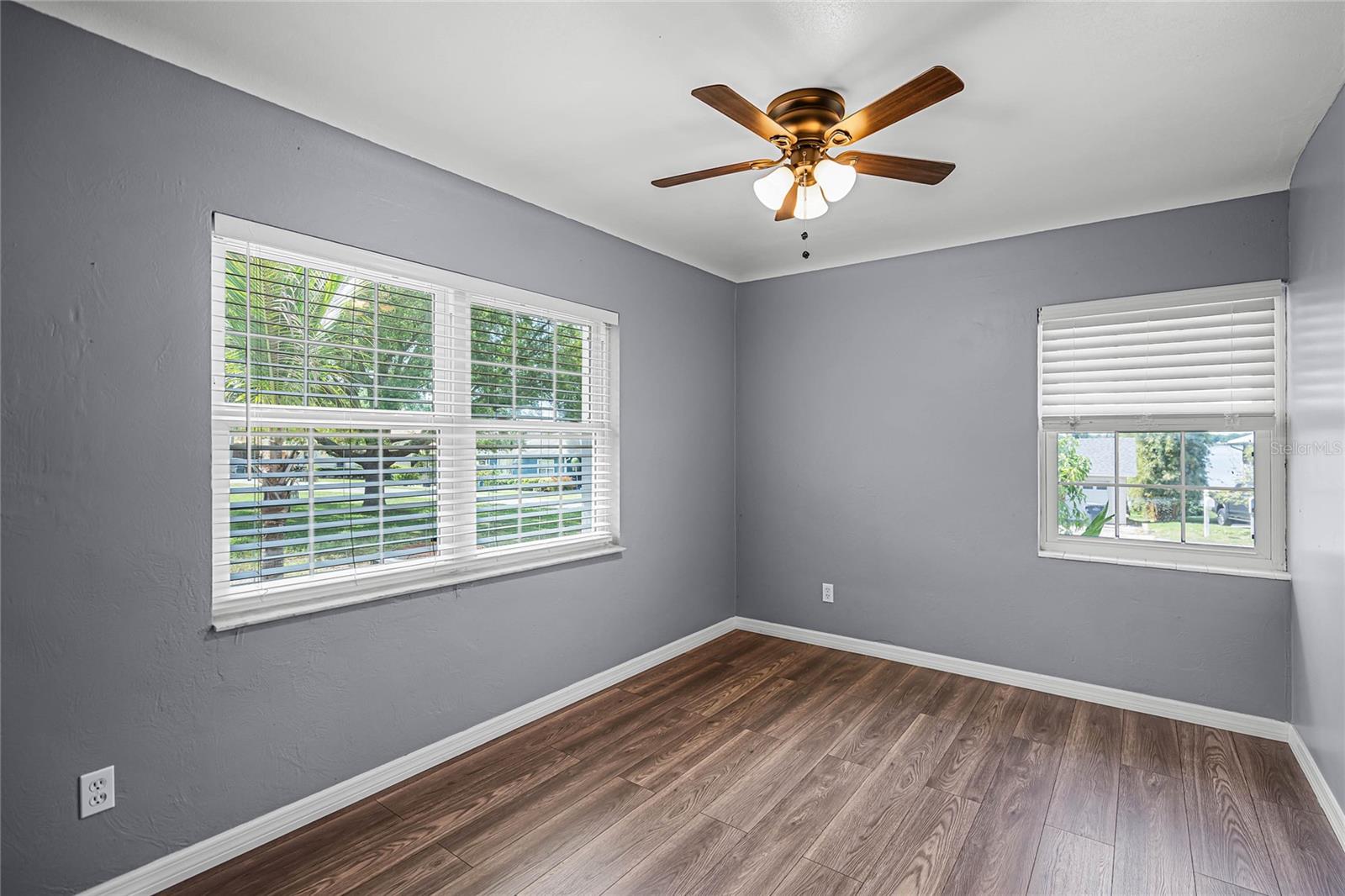 2580 E LAKE HARTRIDGE DR