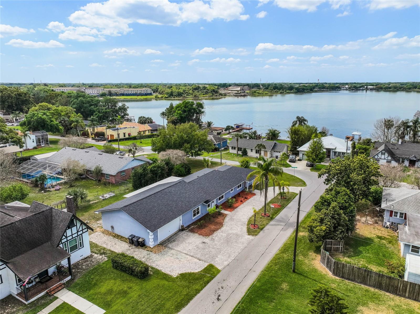 2580 E LAKE HARTRIDGE DR