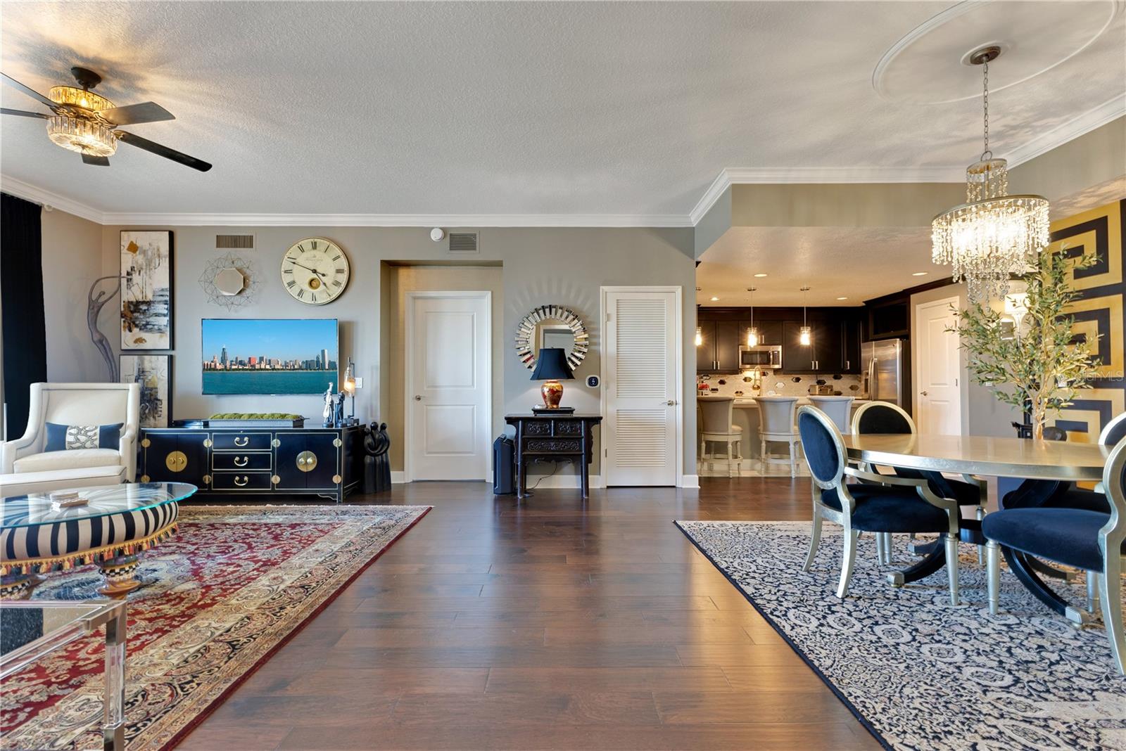 100 S EOLA DR #1102