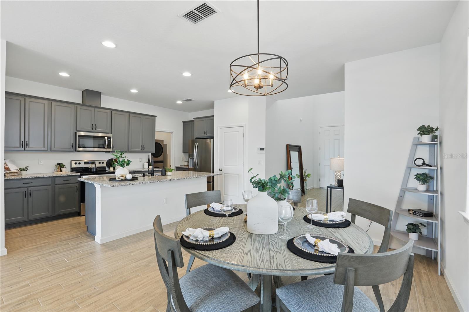 4338 DAVOS DR