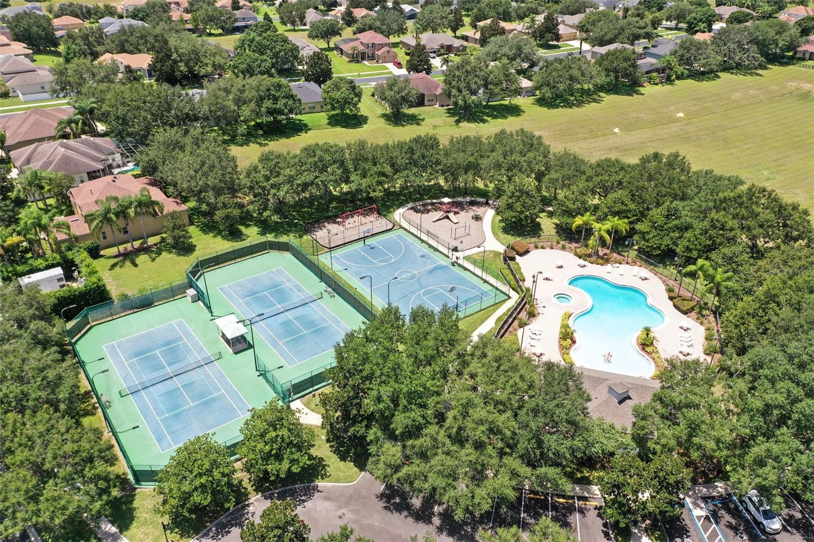 4516 BARRISTER DR