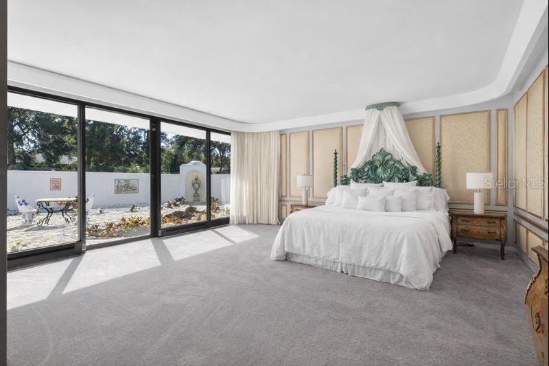 812 SWEETWATER CLUB BLVD