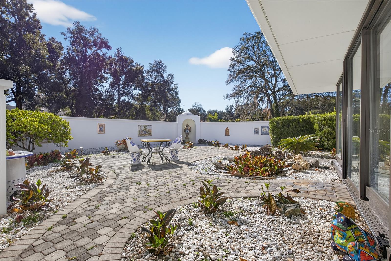 812 SWEETWATER CLUB BLVD