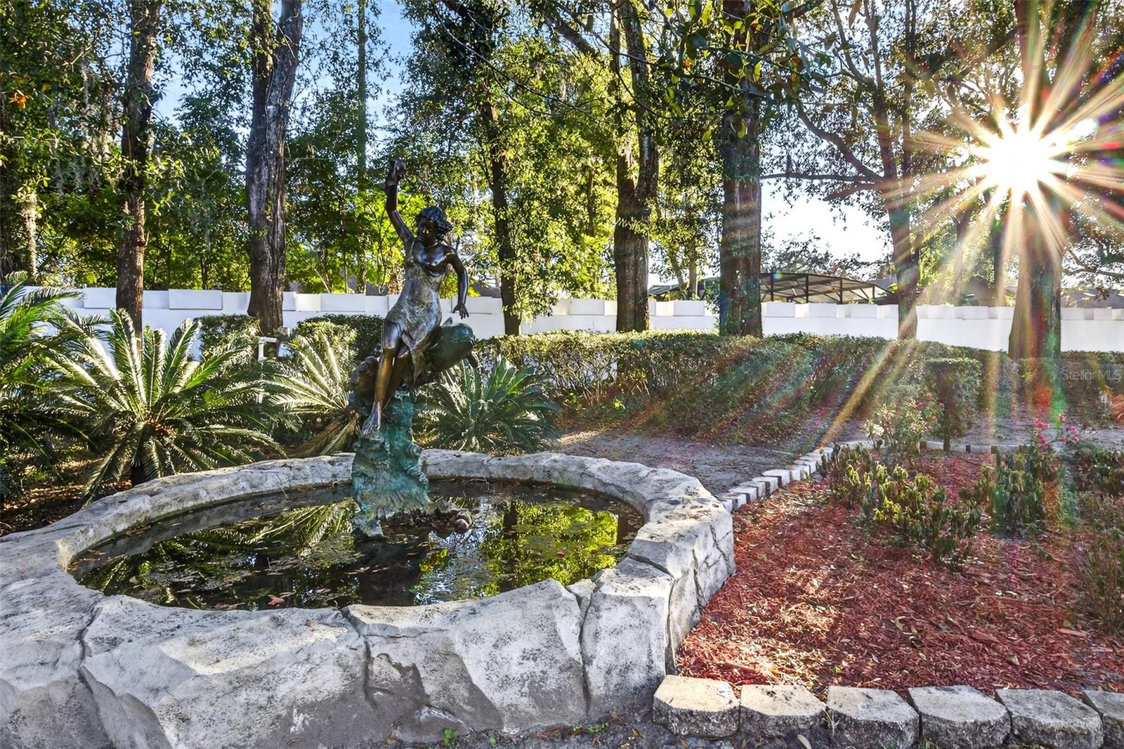 812 SWEETWATER CLUB BLVD