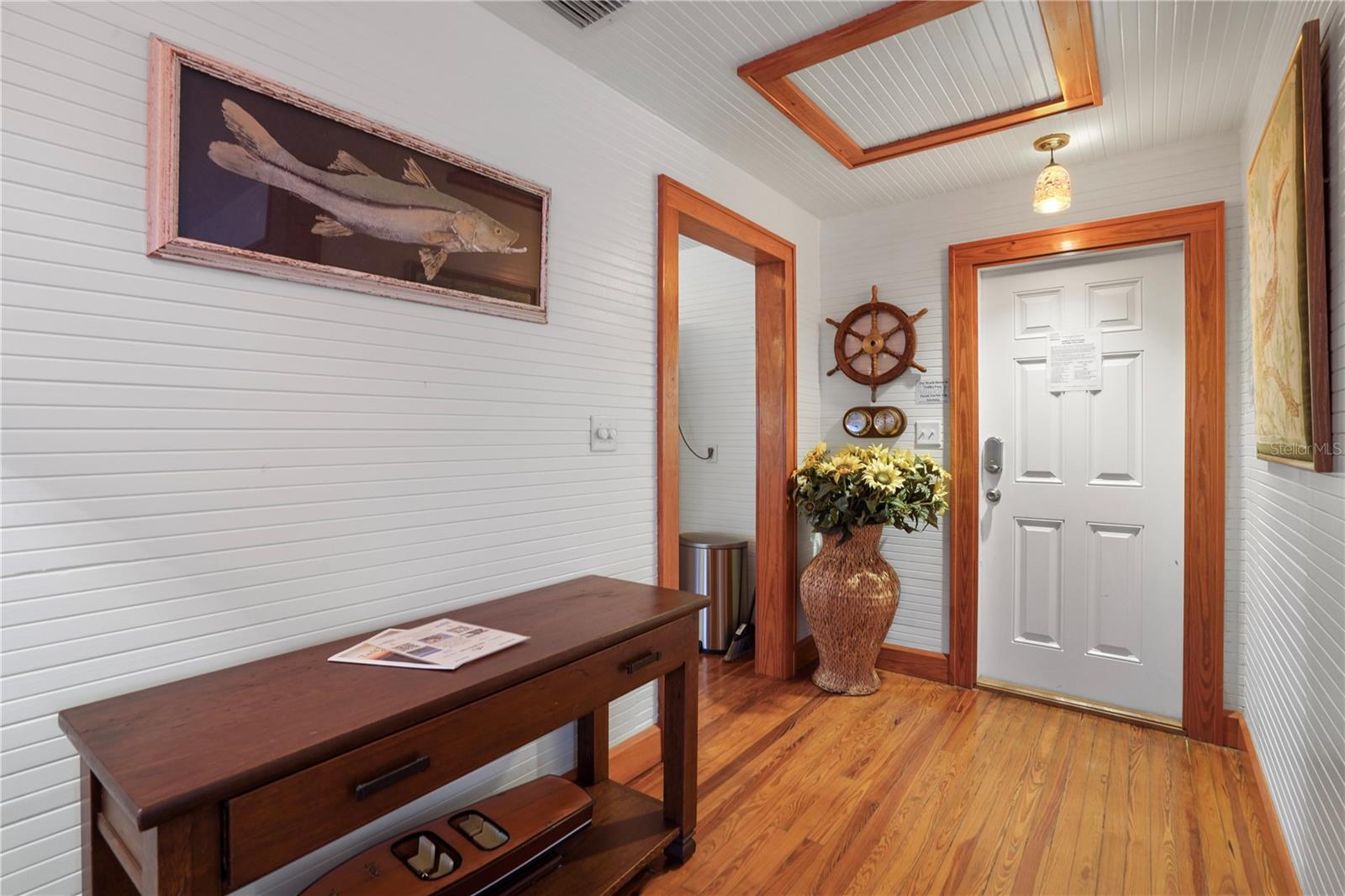 702 PASS A GRILLE WAY