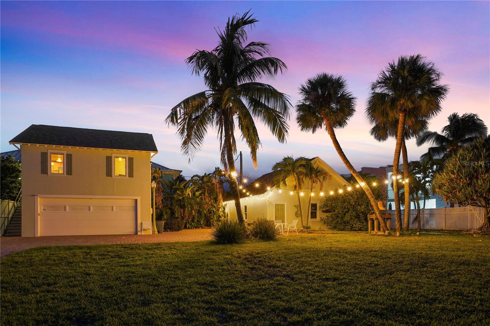 702 PASS A GRILLE WAY