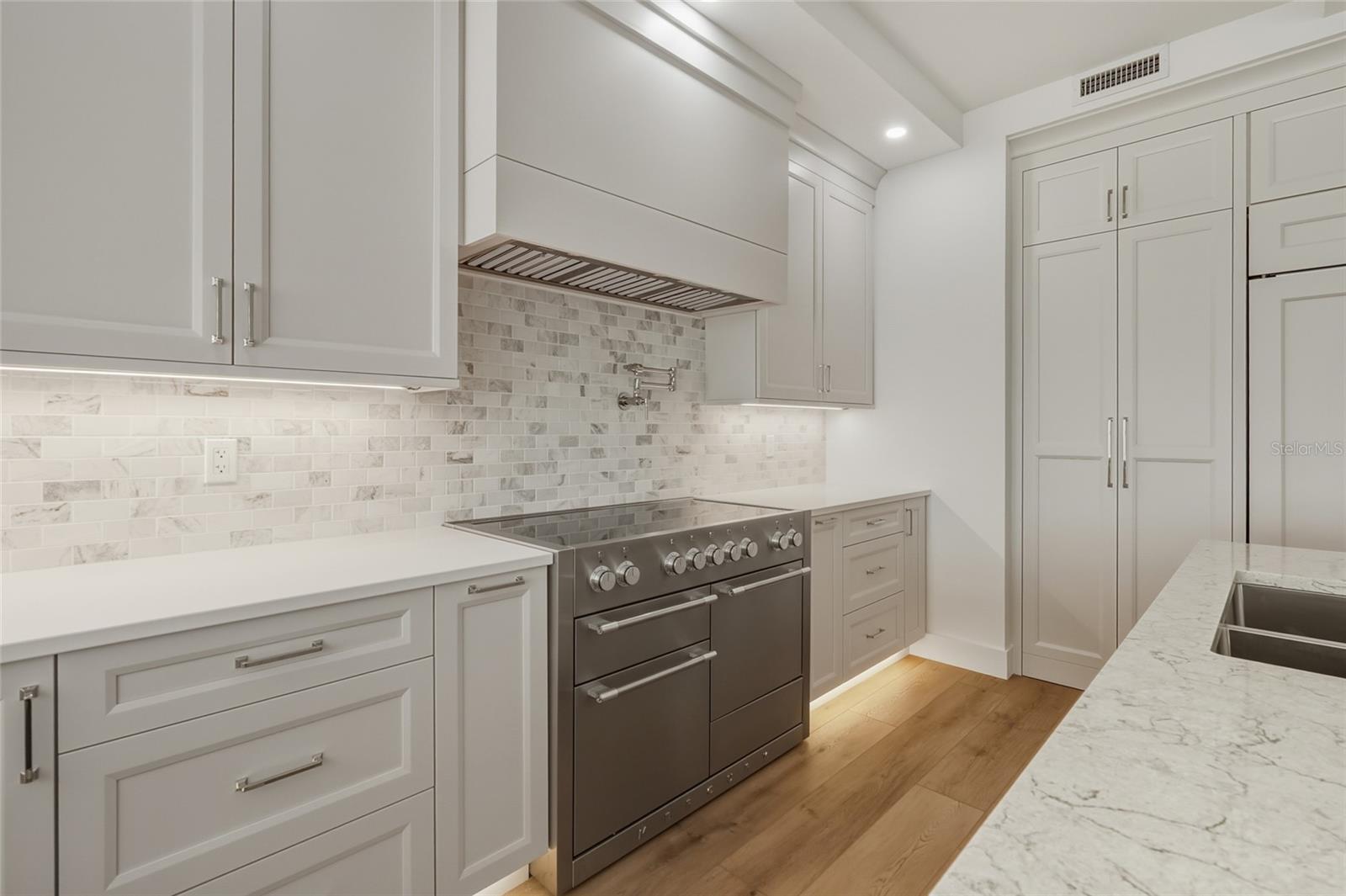 455 PINELLAS BAYWAY S #3B