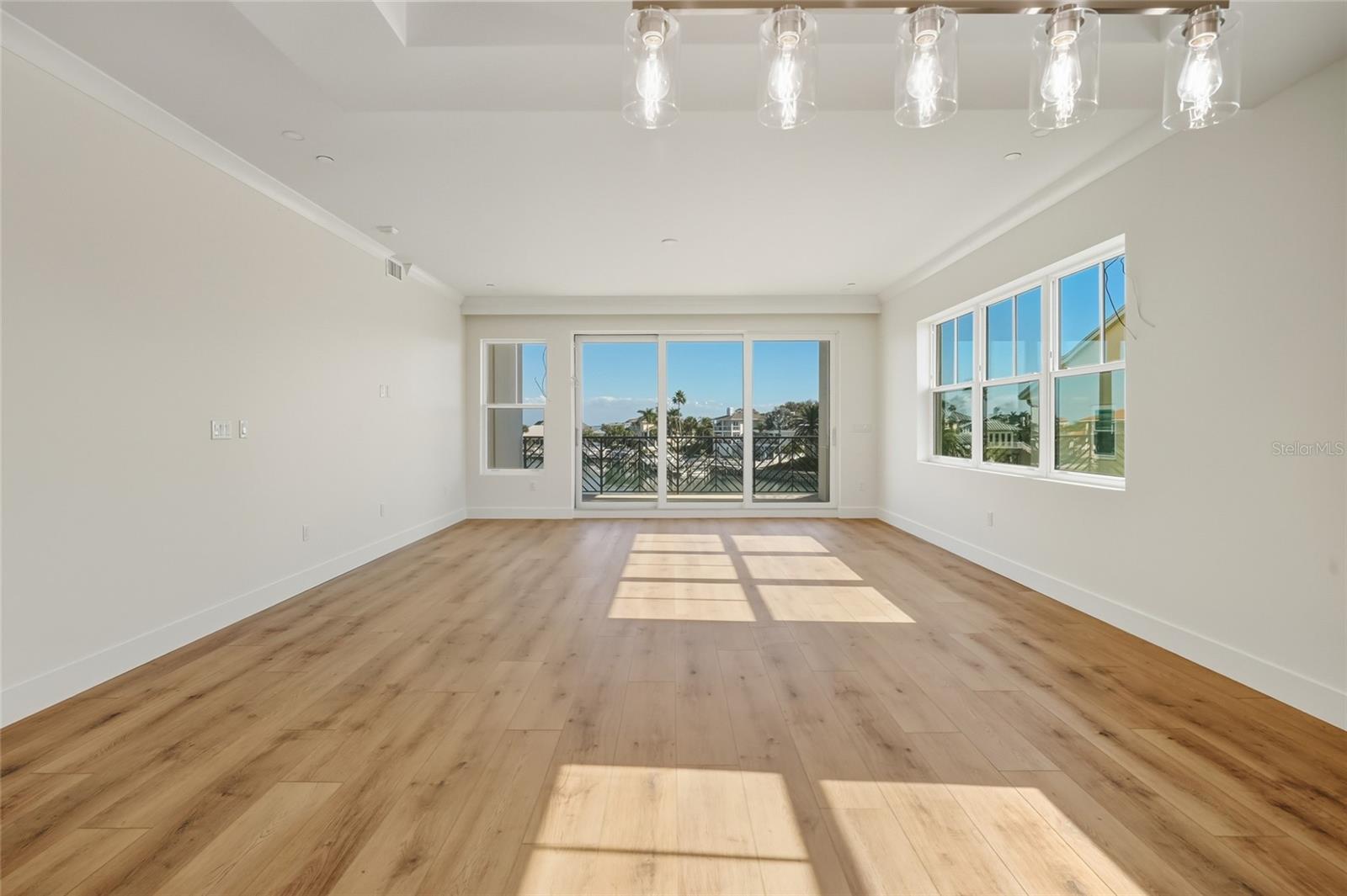 455 PINELLAS BAYWAY S #3B